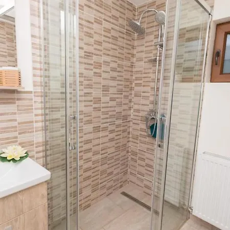 Casa Cu Lavanda Lodge Sinaia